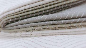 उच्च गुणवत्ता झरना हैंगर